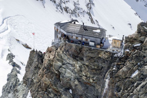 Horská chata Bertol Hut, Haute Route – Švajčiarsko