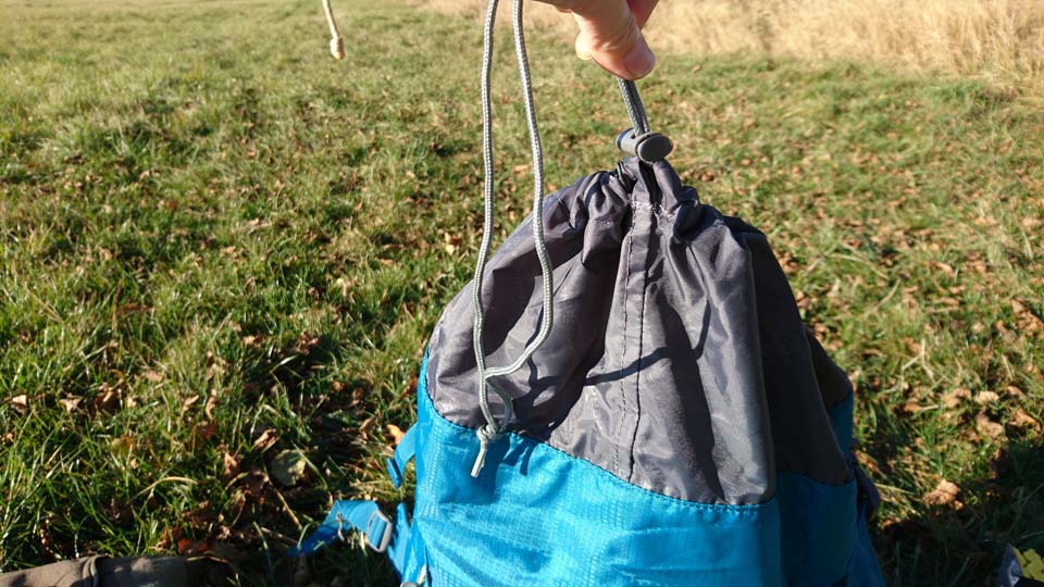 Sťahovacia gumička na ruksaku Ferrino Finisterre 40 Lady - turistický batoh