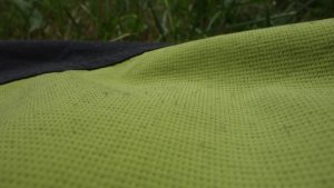Karpos rock fly, turistické a lezecké nohavice s odvetraním prednej časti stehien, recenzia