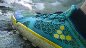 trhlinka na ohybe barefootiek trail freak od Vivobarefoot